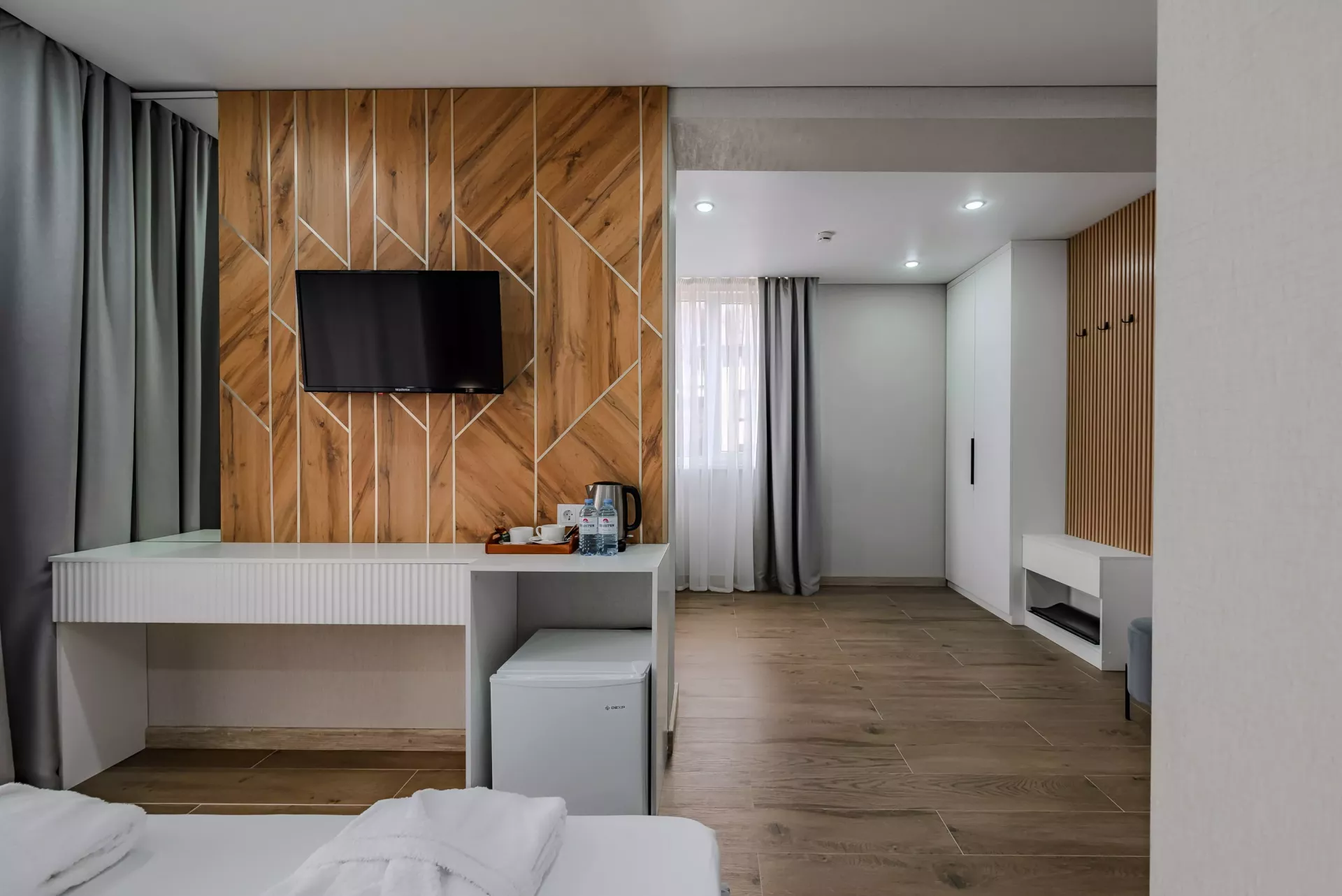 Номера Стандарт одноместный с балконом